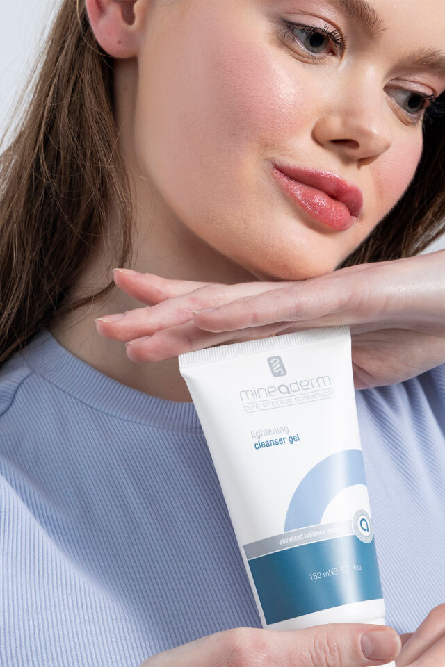 Cilt Aydınlatıcı Temizleme Jeli/lightening Cleanser Gel