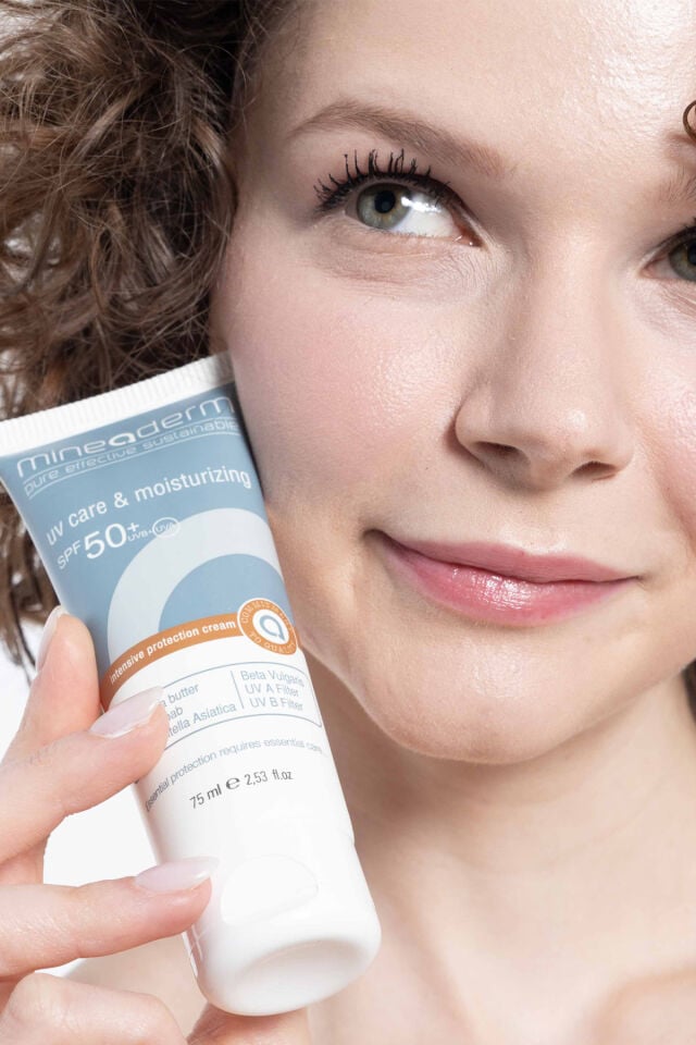 Kuru Ciltler Için Nemlendirici Güneş Bakım Kremi/uv Care&moisturizing Cream Spf50+