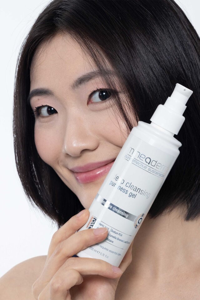 Derin Temizleme Özellikli Arındırıcı Jel/deep Cleansing Pureness Gel